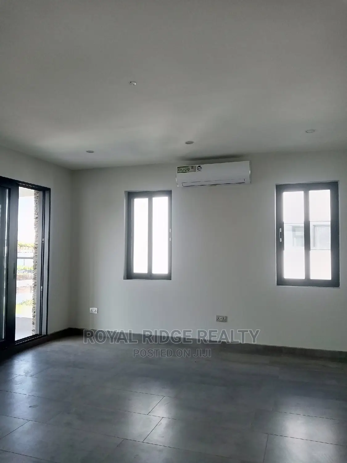 4bedrooms House for With One BBQ for Rent at Tseaddo