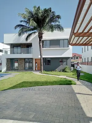 4bdrm Townhouse / Terrace in Tseaddo, Accra Metropolitan for rent