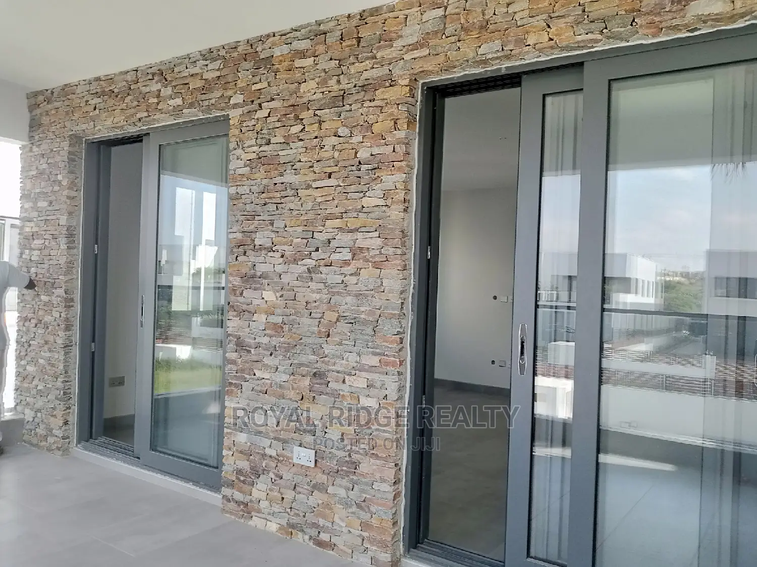 4bdrm Townhouse / Terrace in Tseaddo, Accra Metropolitan for rent
