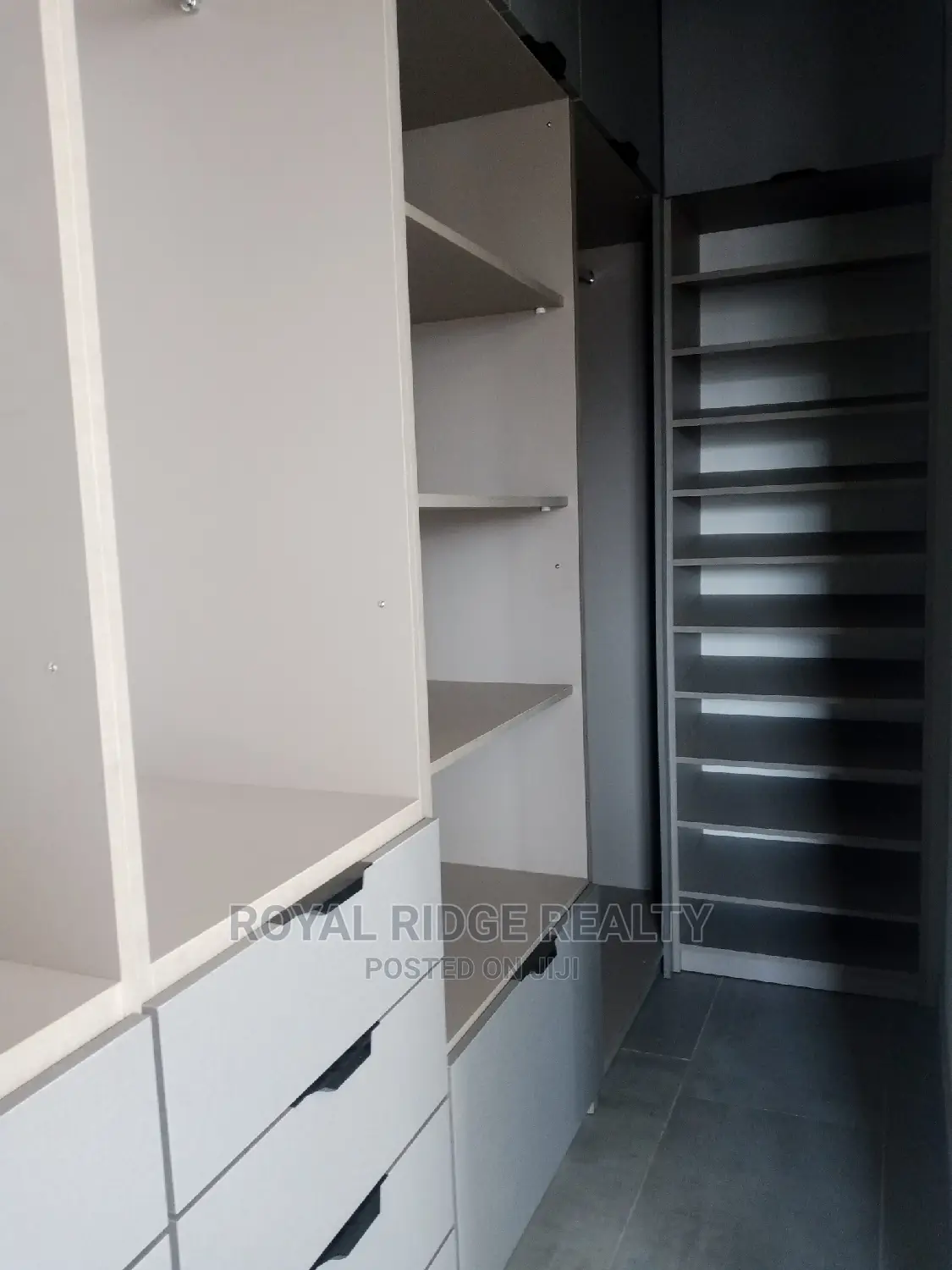 4bdrm Townhouse / Terrace in Tseaddo, Accra Metropolitan for rent