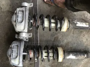 VW Touareg Back Shocks