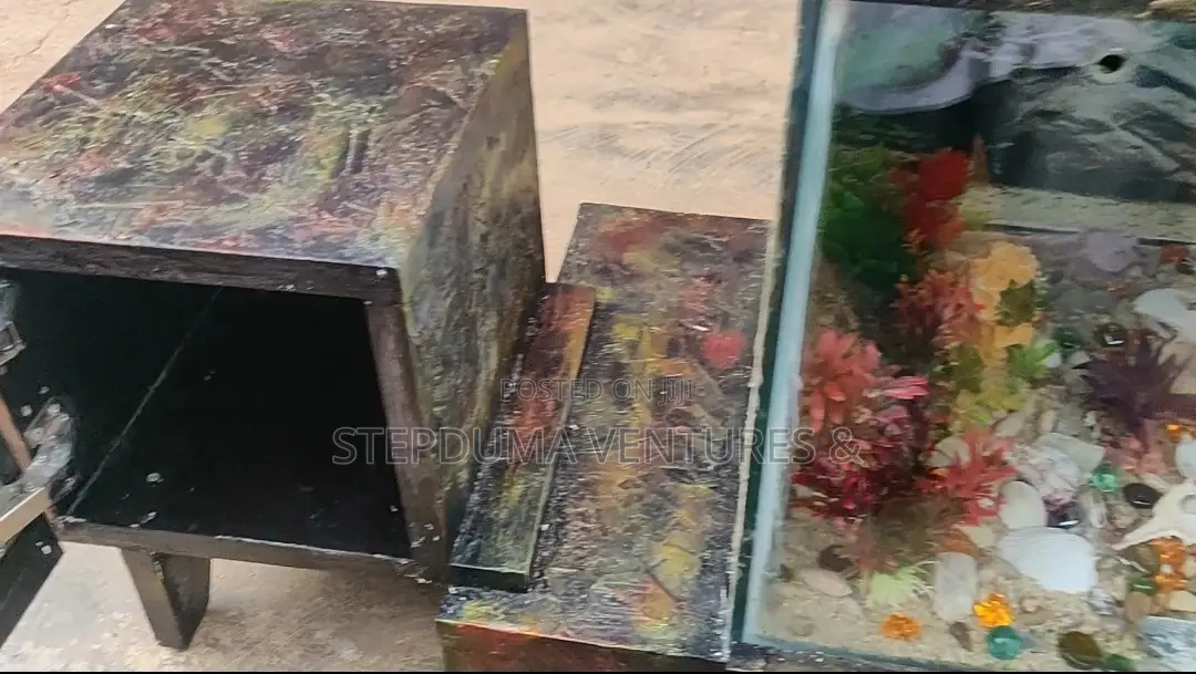5ft+ Aquarium Tv Stand With 3 Free Fishes Feed