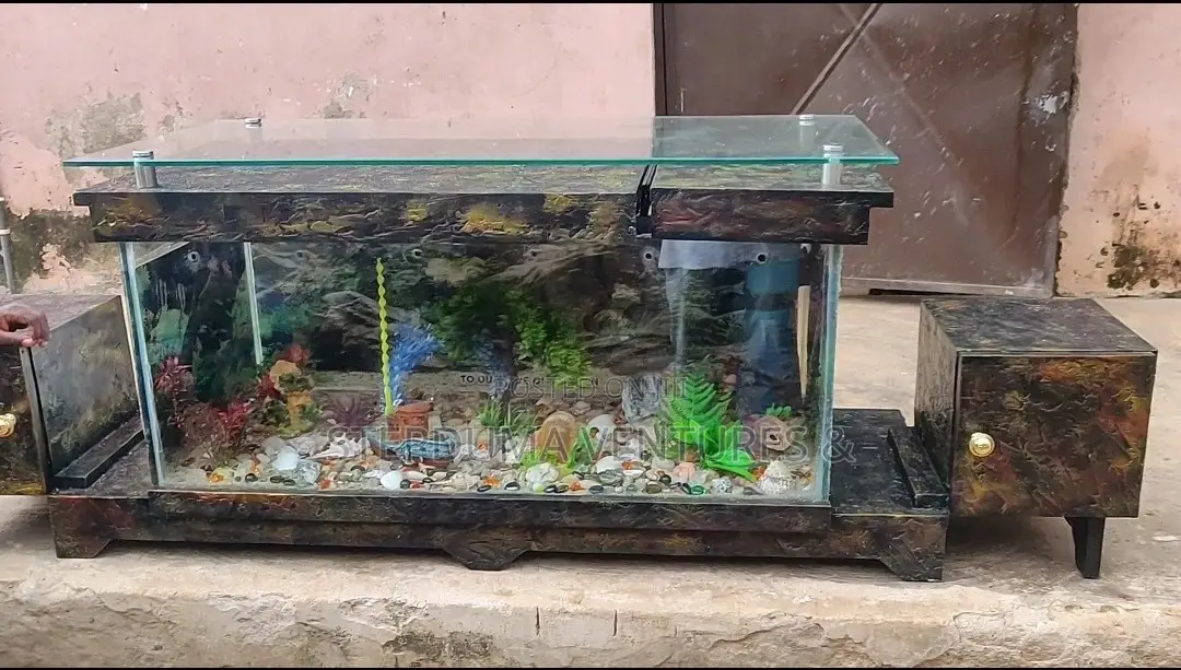 5ft+ Aquarium Tv Stand With 3 Free Fishes Feed