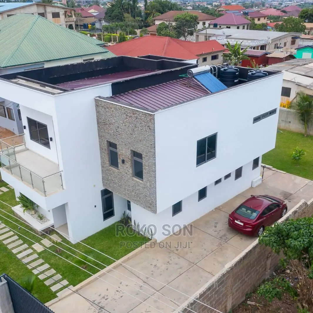 4bdrm Duplex in Dr Roko, The Mall for sale