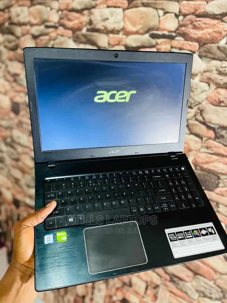 Laptop Acer Aspire E5-575g 8GB Intel Core I5 SSHD (Hybrid) 1T