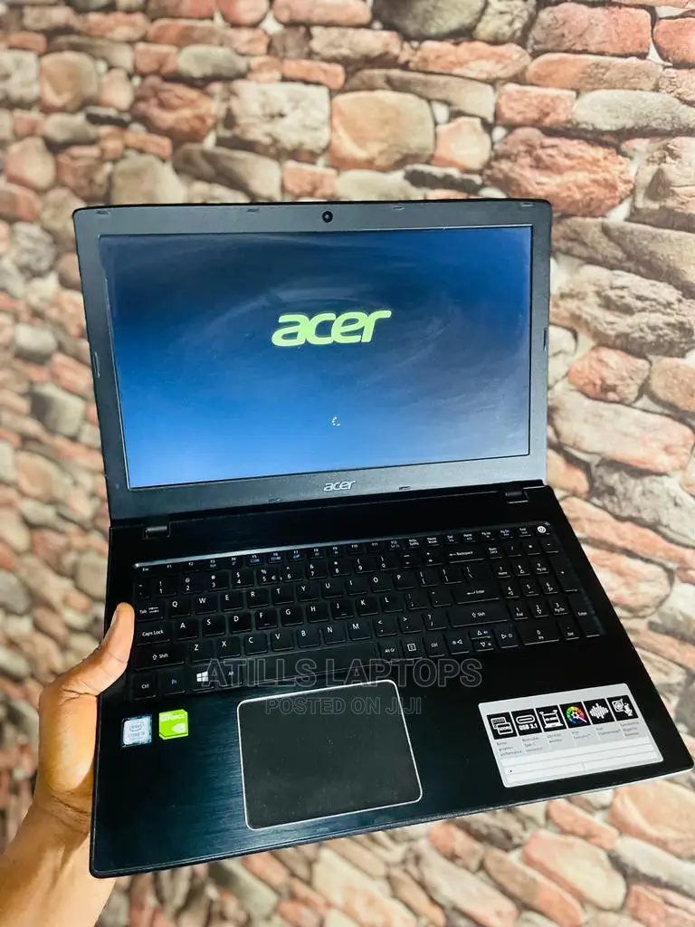 Laptop Acer Aspire E5-575g 8GB Intel Core I5 SSHD (Hybrid) 1T