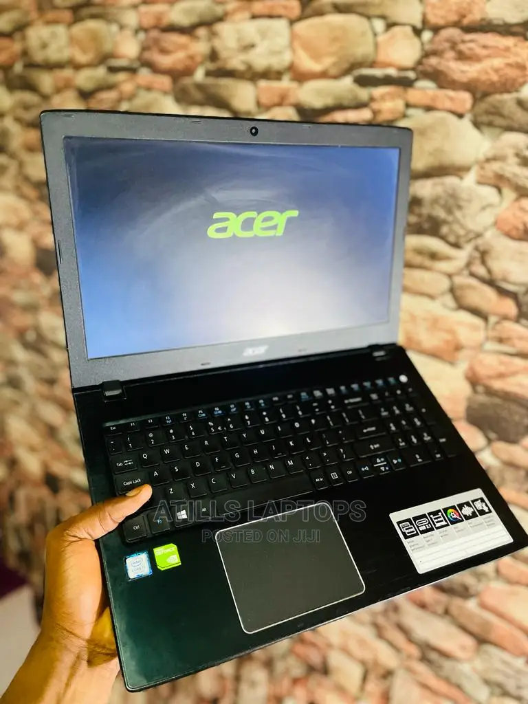 Laptop Acer Aspire E5-575g 8GB Intel Core I5 SSHD (Hybrid) 1T