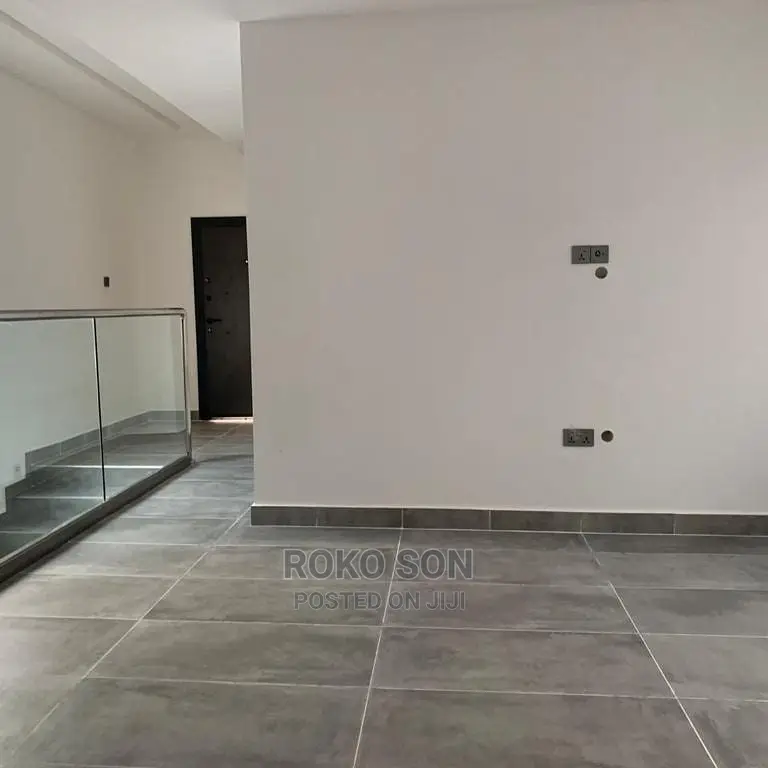 3bdrm Duplex in Dr Roko, Adenta for sale