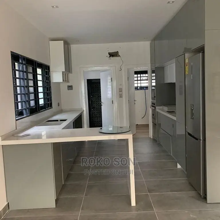 3bdrm Duplex in Dr Roko, Adenta for sale