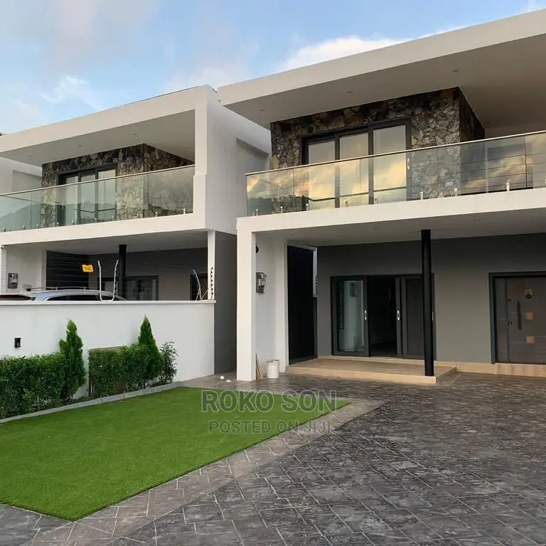 3bdrm Duplex in Dr Roko, Adenta for sale
