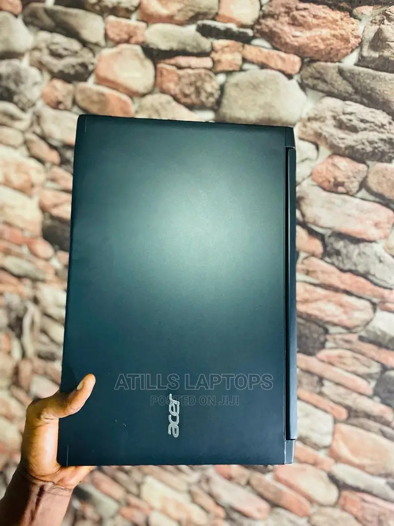 Laptop Acer Aspire VN7-592G 12GB Intel Core I7 SSD 512GB