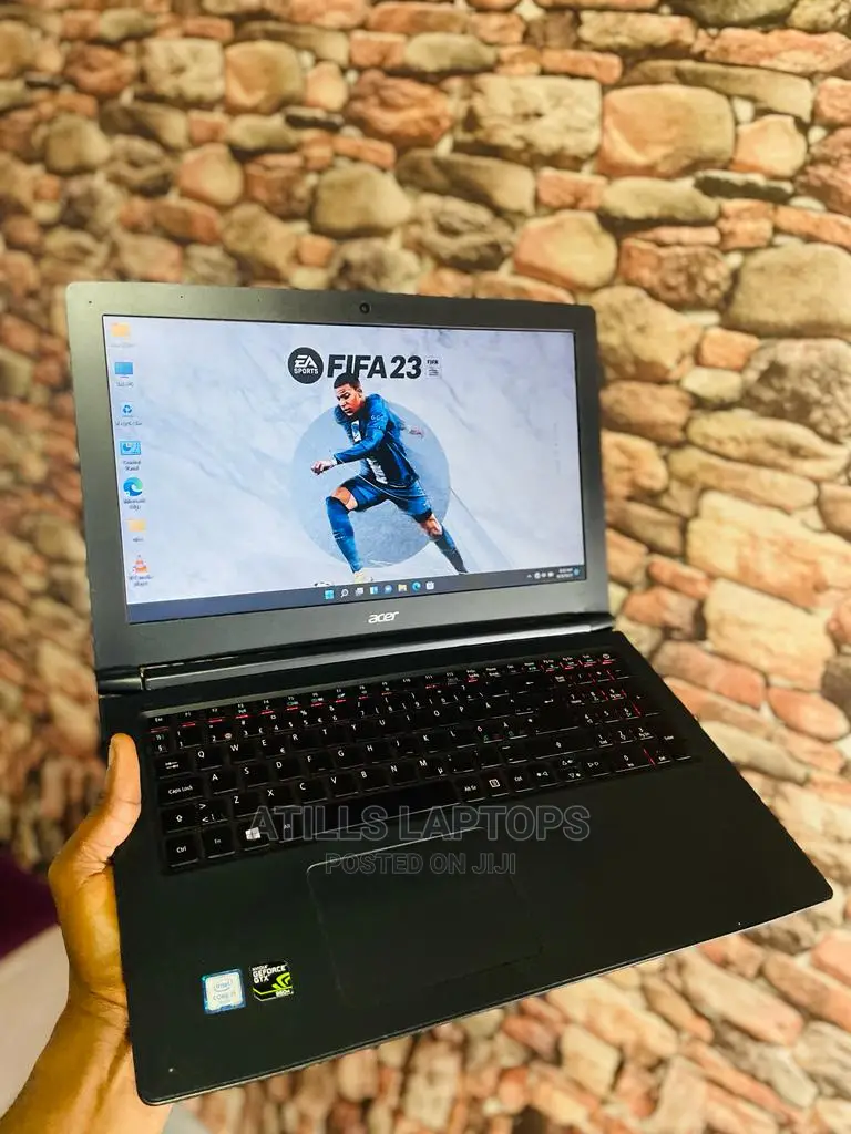 Laptop Acer Aspire VN7-592G 12GB Intel Core I7 SSD 512GB