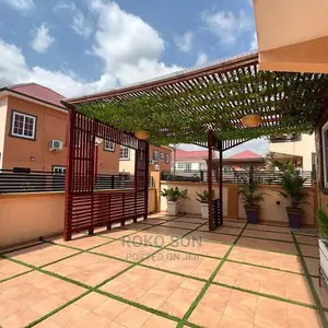 3bdrm Duplex in Dr Roko, School Area for rent