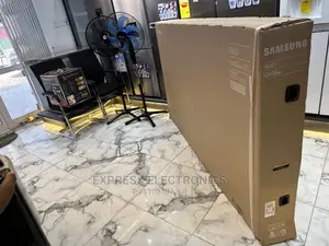 Glossy Black Slim UHD 85Q60B Samsung Smart Tv