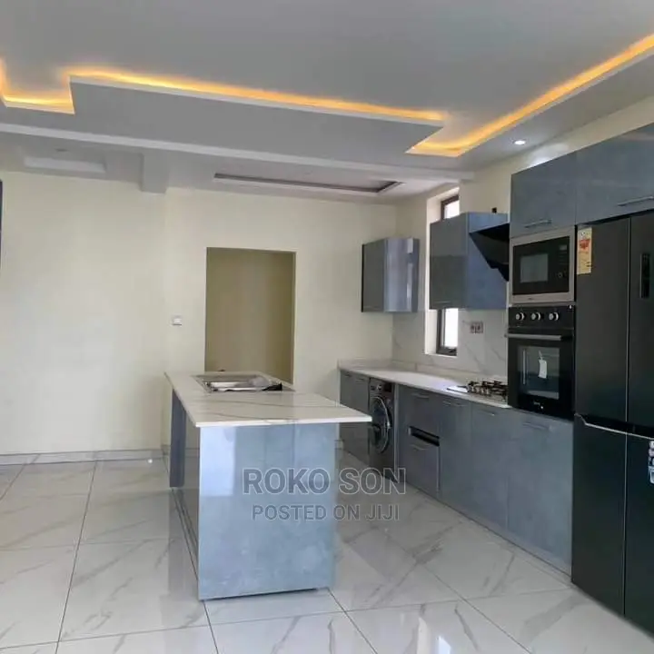 4bdrm Duplex in Dr Roko, East Legon for sale
