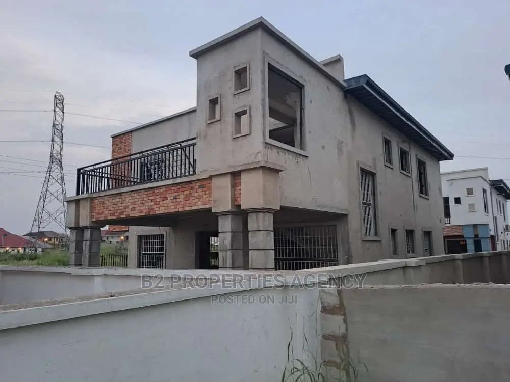 Furnished 4bdrm Duplex in B2Properties Agency, Kumasi Metropolitan
