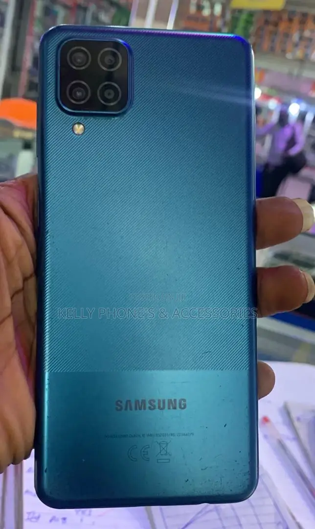 Samsung Galaxy A12 Nacho 64 GB Black