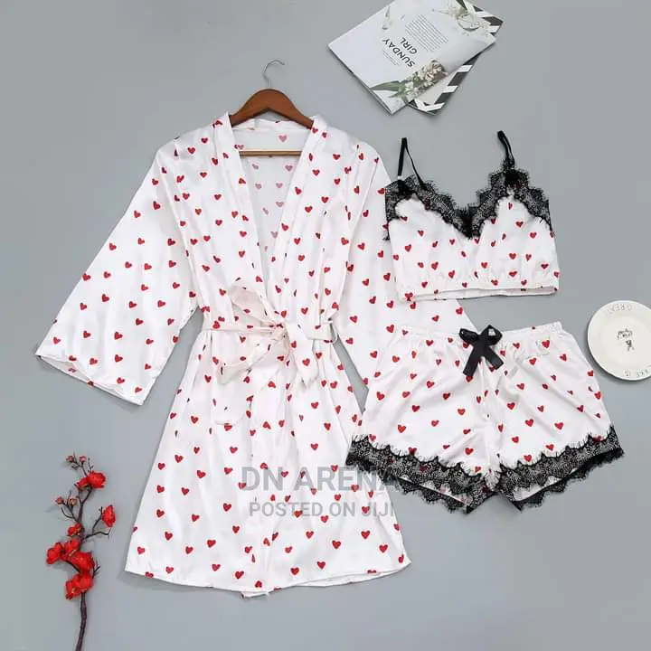 Quality Ladies Lounge Wear With Robe