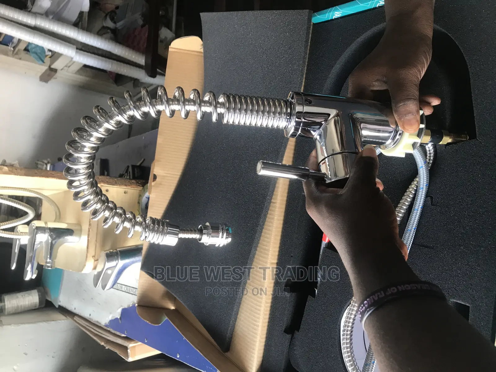 Pull Out Sink Tap - Pull Out Sink Faucet VADO