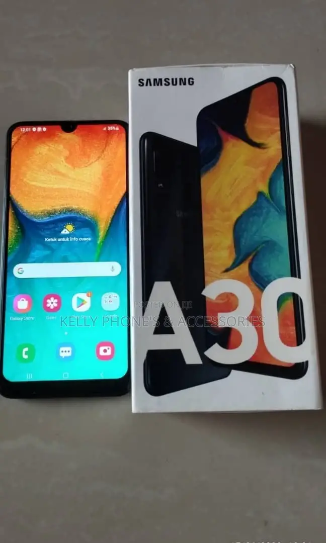 New Samsung Galaxy A30 64 GB Black