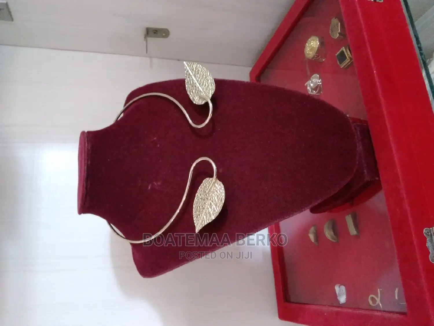 Women's Necklace