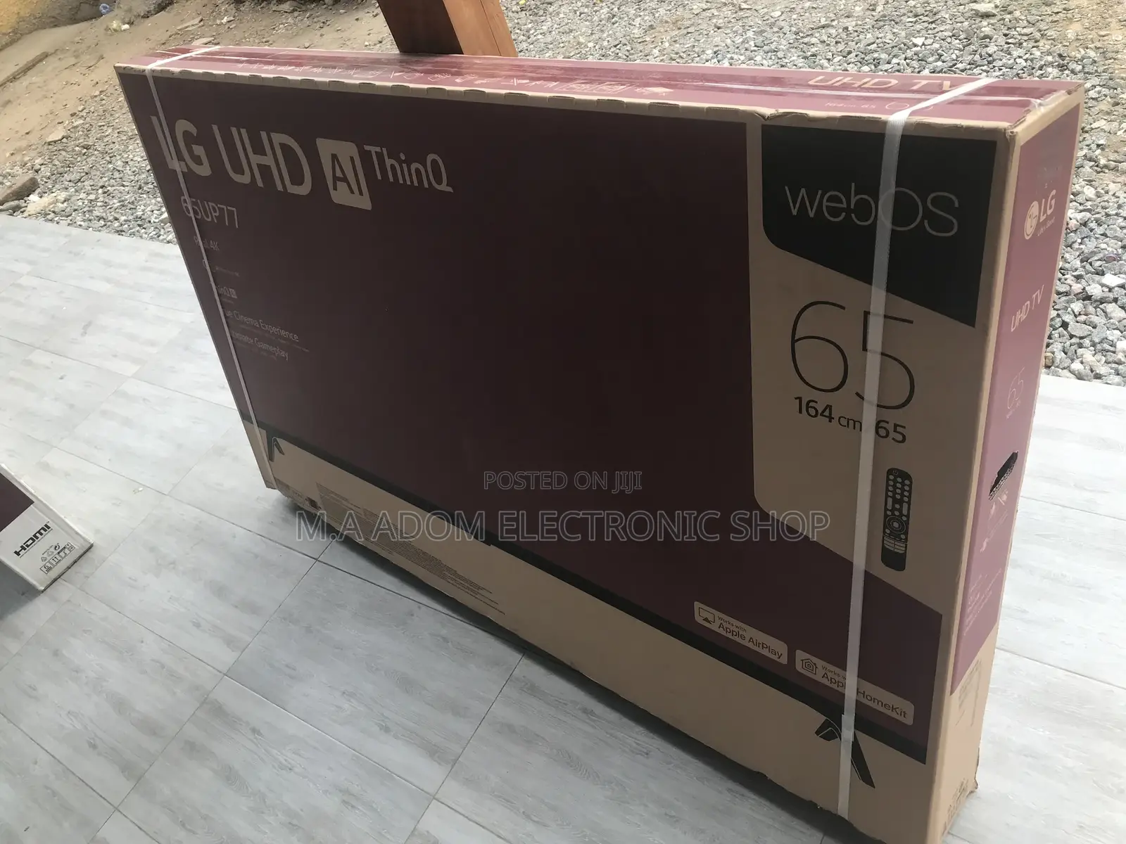 Sleek LG 65up7750ptz 65-Inch Ultra HD Smart LED TV