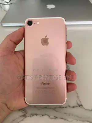 New Apple iPhone 7 128 GB Gold