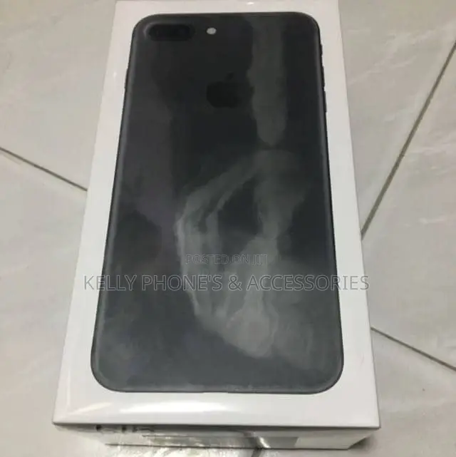 New Apple iPhone 7 Plus 128 GB Black