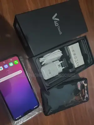 New LG V40 ThinQ 128 GB Black