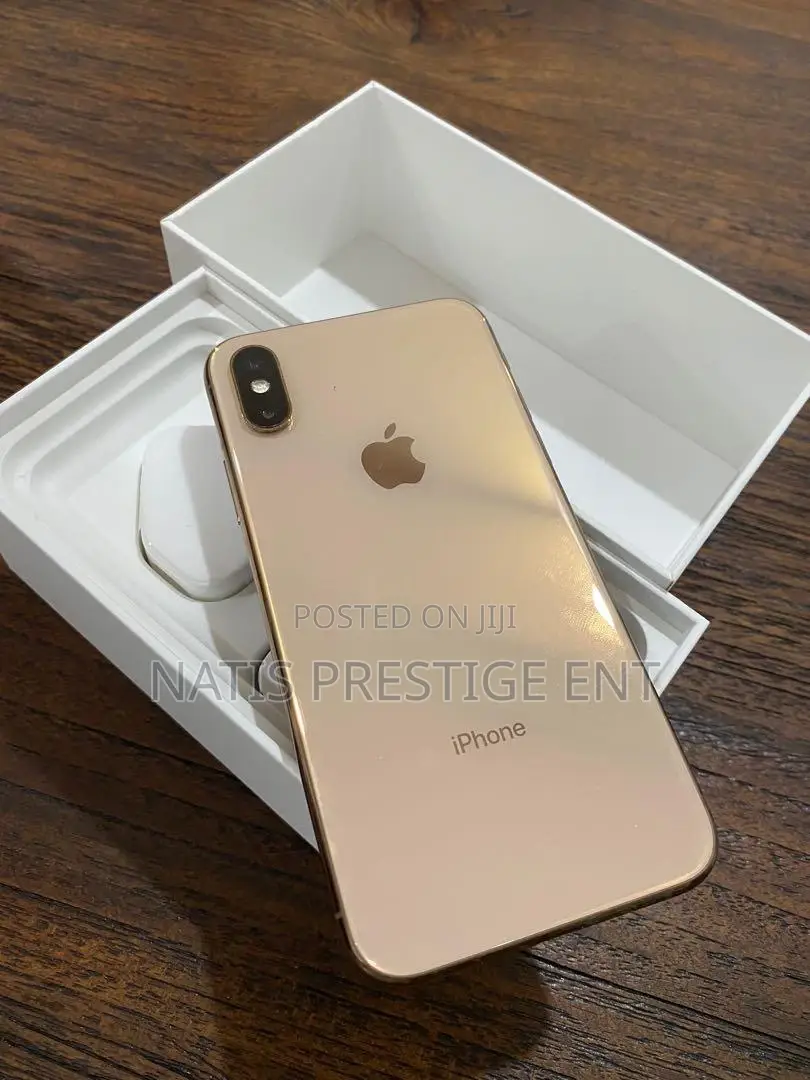 New Apple iPhone XS Max 64 GB Silver