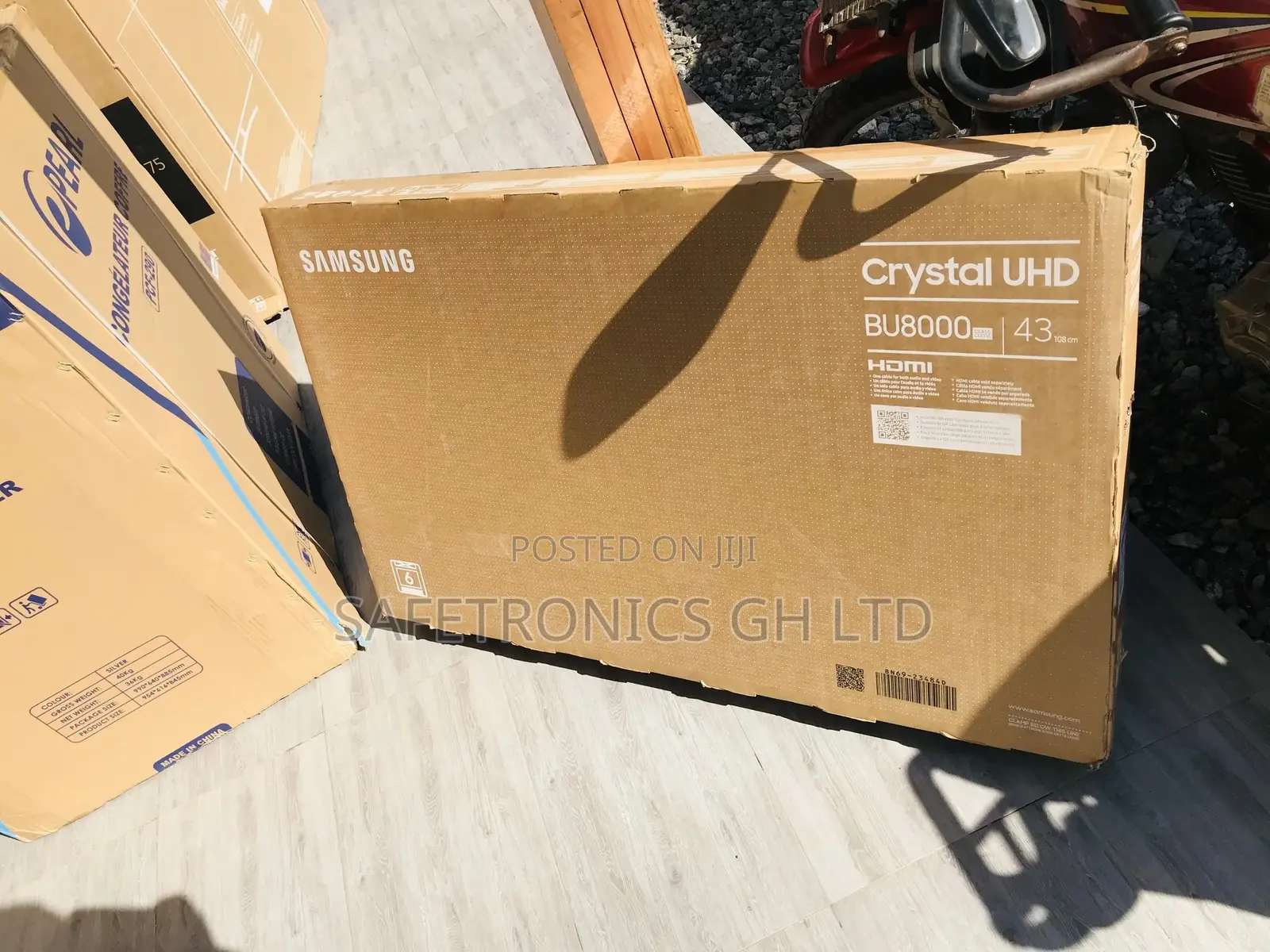 Adorable Quality BU80 43 Inches Glossy LED Samsung Tv