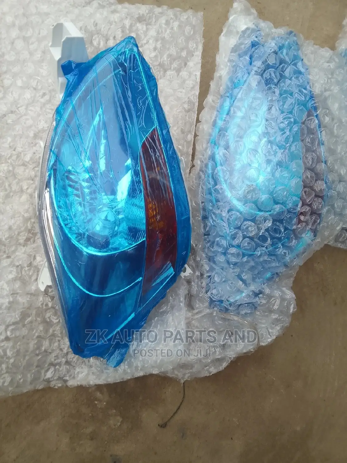 Headlights for Toyota Yaris 2009