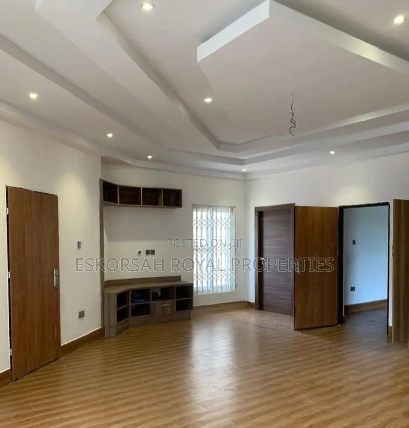 4bdrm House in East Legon , Adjiriganor for rent