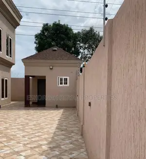 4bdrm House in East Legon , Adjiriganor for rent