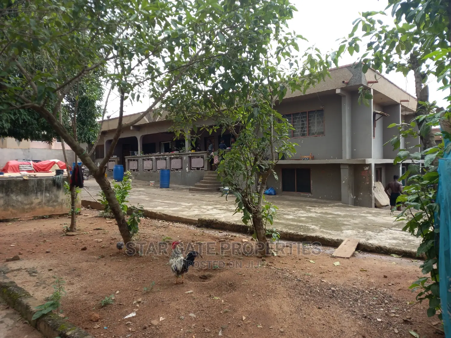 10bdrm House in Star Gate Properties, Kumasi Metropolitan for sale