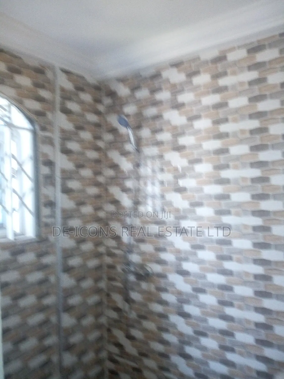 2bdrm Duplex in De-Icons Real Estate, Awutu Senya East Municipal