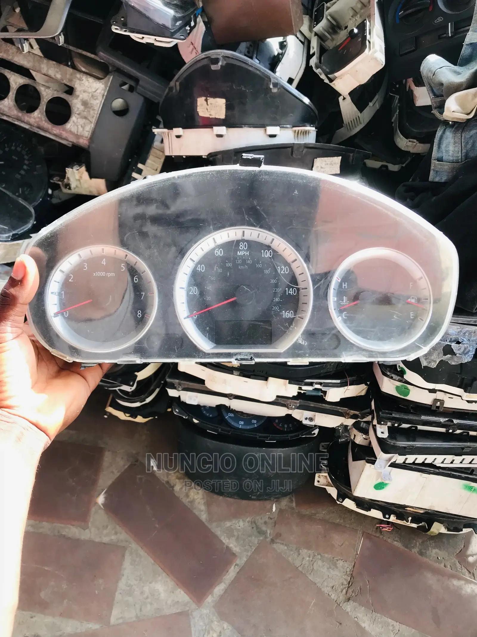 Hyundai Sonata 2008 or Alteration Meterboard