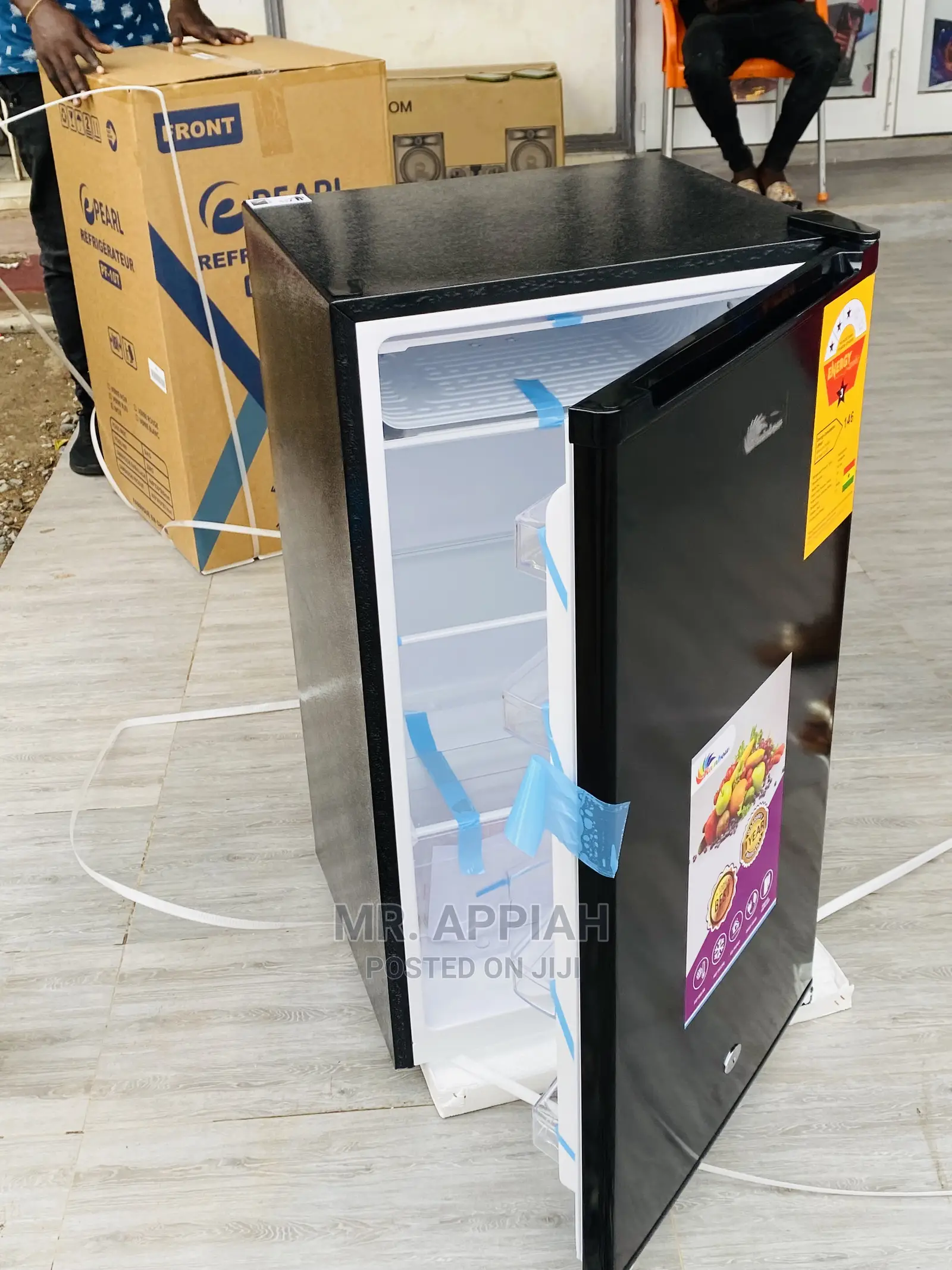 High Quality Rainbow 93ltr Top Mount Freezer Fridge(RF-108)