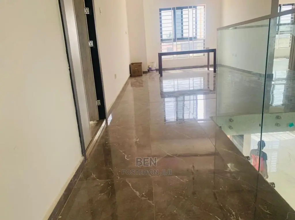 4bdrm House in Ashongman Estate for sale
