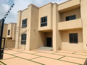 4bdrm House in Ashongman Estate for sale