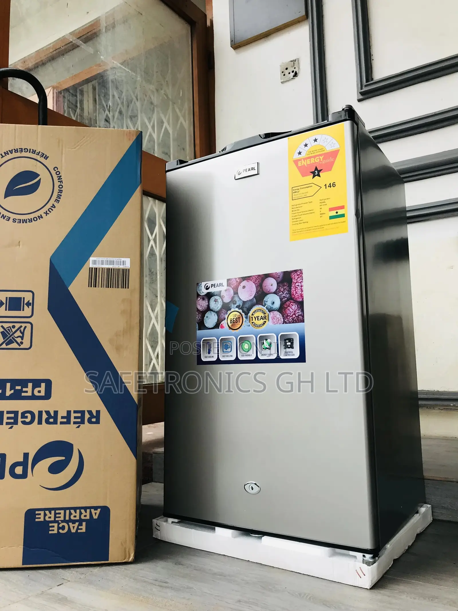 Lock and Key Pearl Singledoor Tabletop 80L Topfreezer