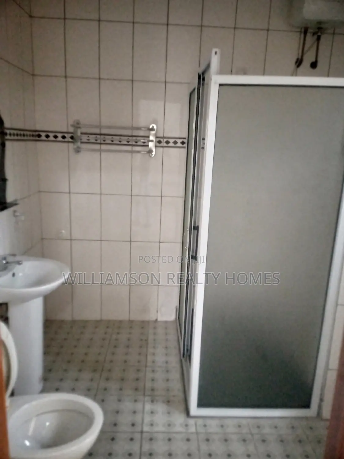 Furnished 3bdrm House in Hfc Estate, Spintex for rent