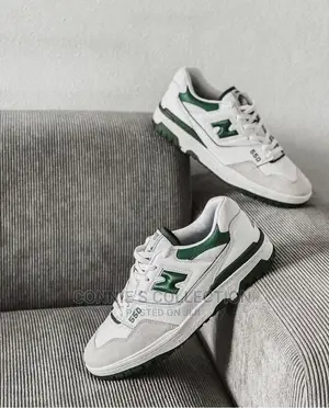 New Balance 550