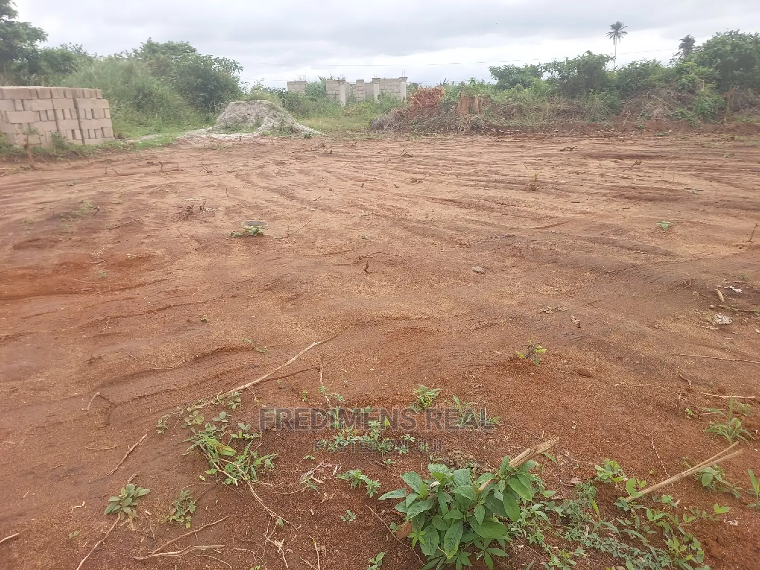 A Half Plot at Adesina for Sale