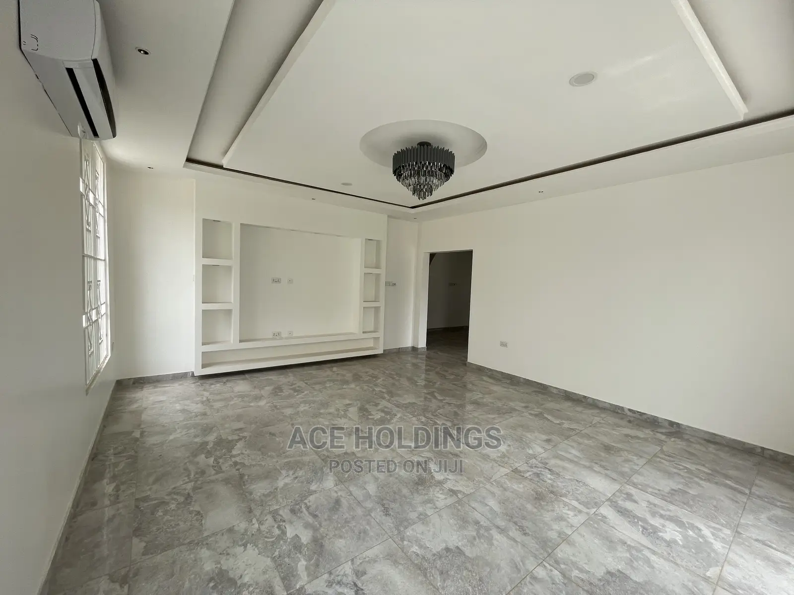 4bdrm House in Lakeside for sale