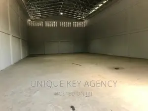 400 Square Meters Space to Let