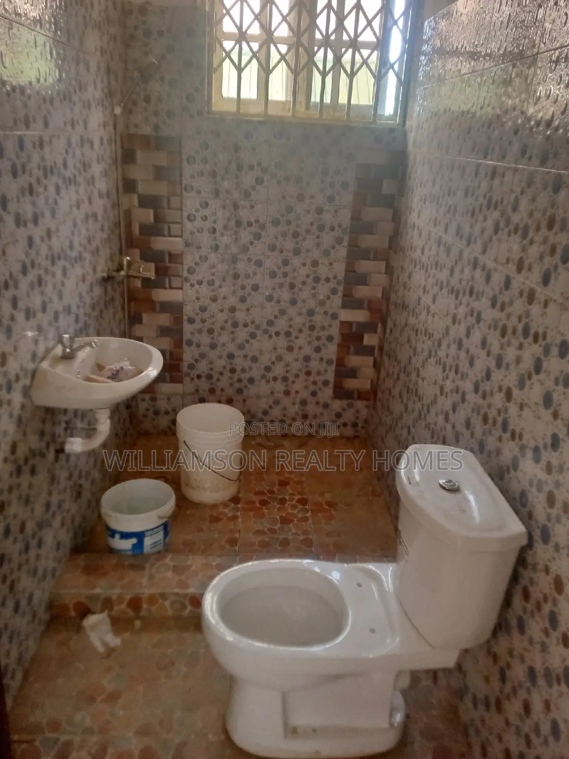 2bdrm Apartment in Hfc Estate, Spintex for rent