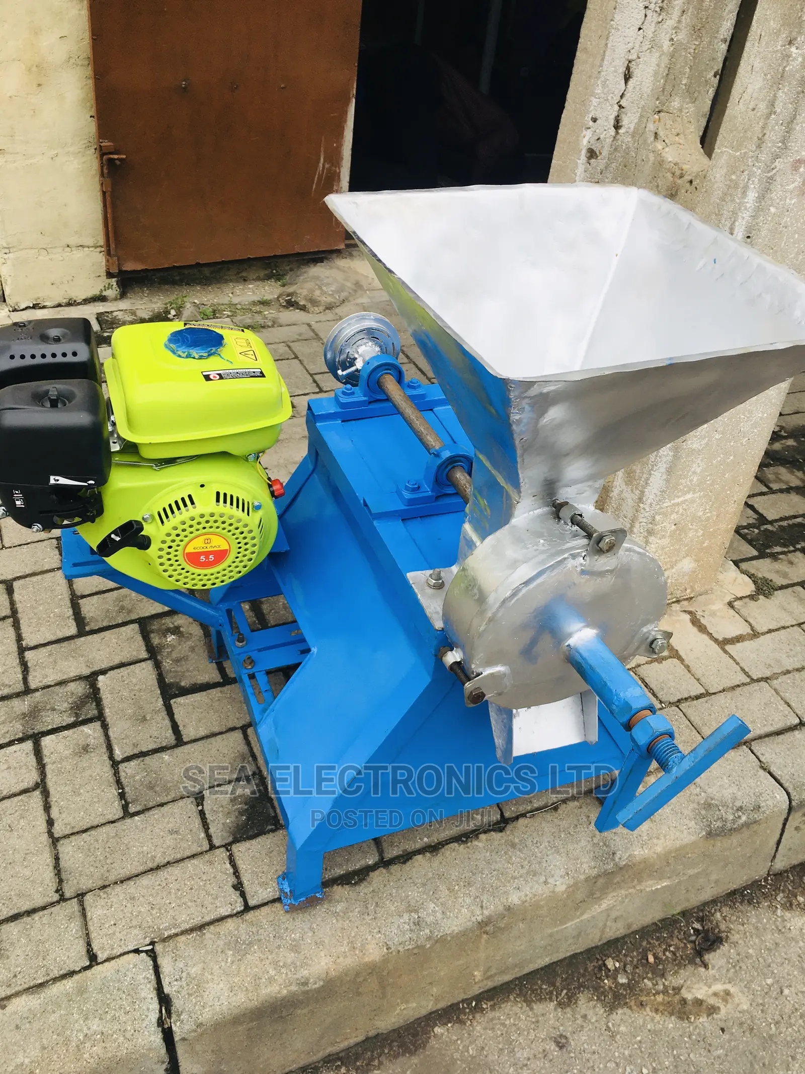 Pepper And Tomatoes Grinder Machine