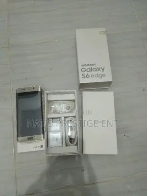 New Samsung Galaxy S6 edge 32 GB Gold