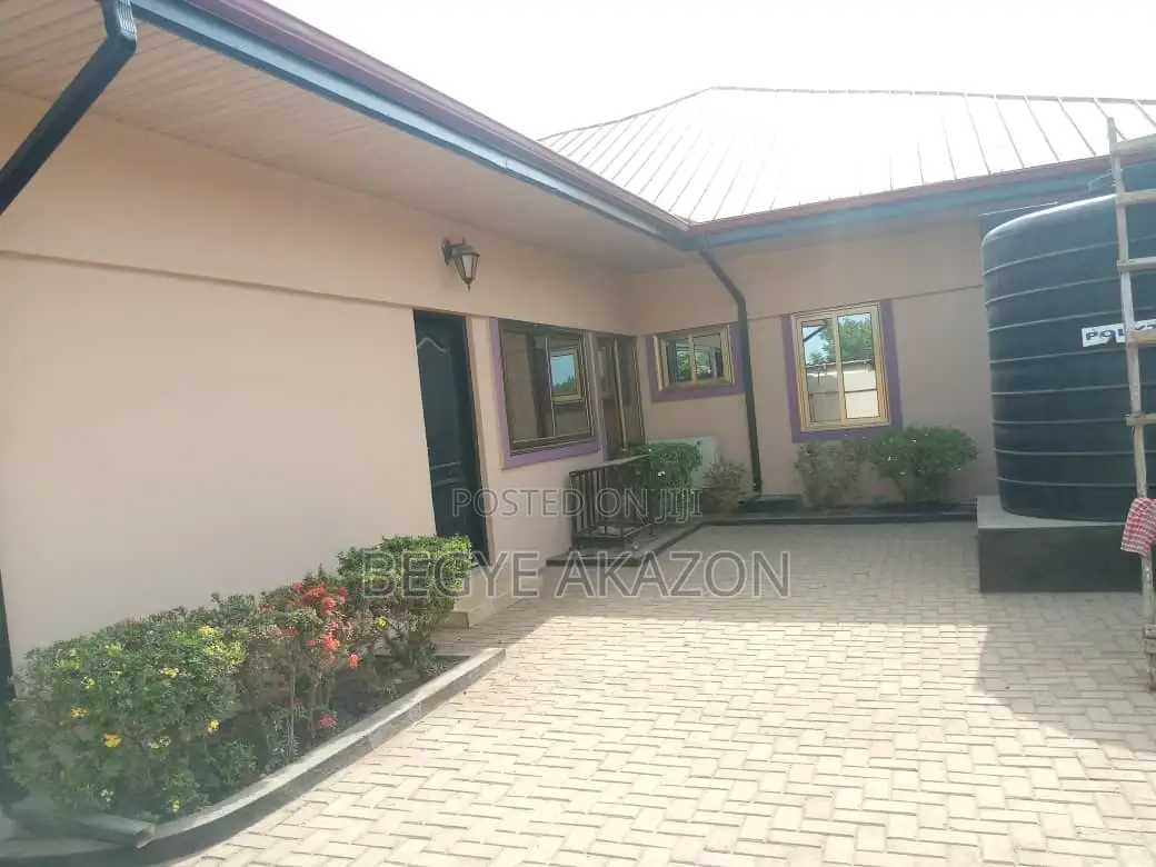 3bdrm House in Trazacco, East Legon for rent